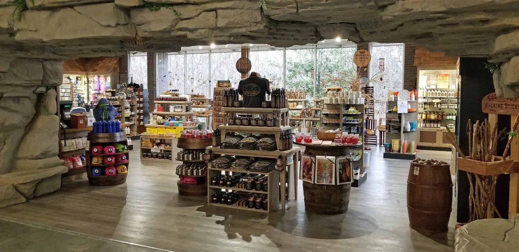 Mammoth Cave National Park gift shop. © Brad Saum/RvingRevealed.com – All rights reserved.